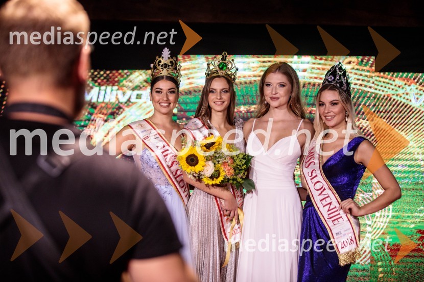  Maja Čolić, Miss Slovenije 2020/21;  Vida Milvojša, Miss Slovenije 2022;  ... ;  Lara  Kalanj, Miss Slovenije 2018Miss Slovenije 2022 je Ljubljančanka Vida Milivojša