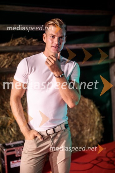   Blaž Kričej Režek, finalist Mister Slovenije 2017Miss Slovenije 2022 je Ljubljančanka Vida Milivojša