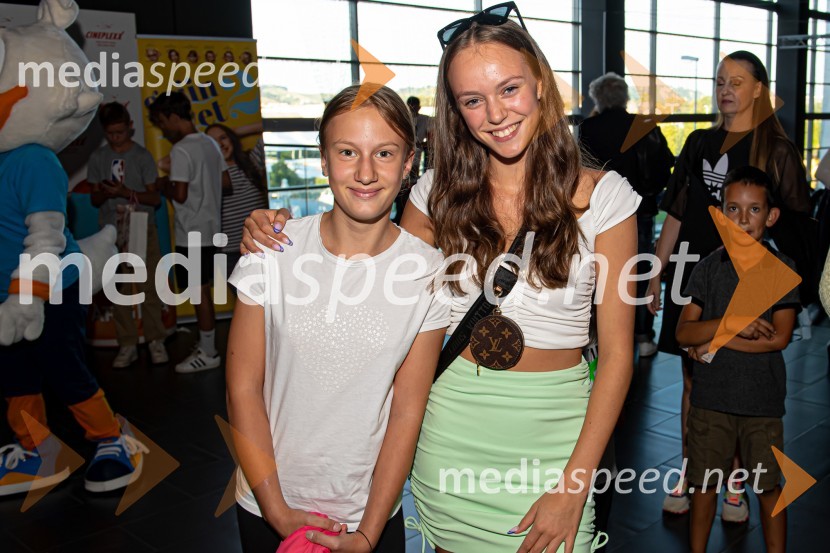  ... ;  Uma Štader, igralkaGajin svet 2 navdušil tudi v Mariboru in Celju