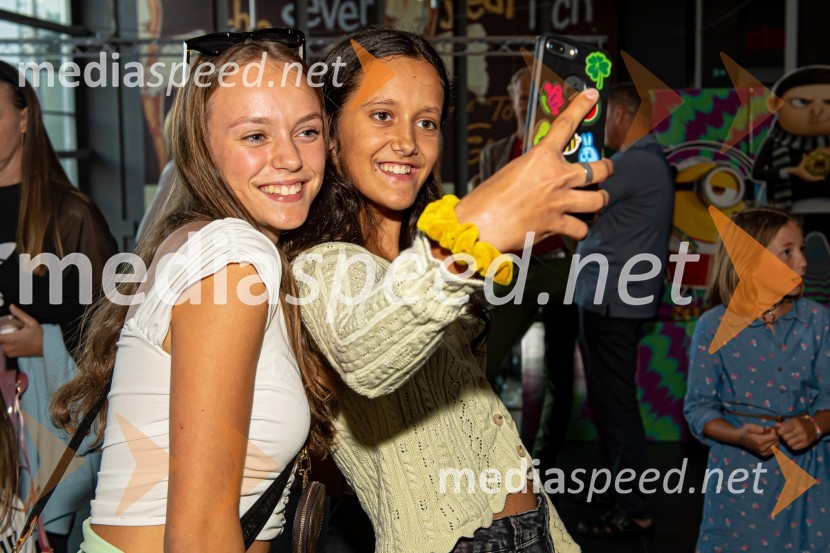  Uma Štader, igralka;  ... Gajin svet 2 navdušil tudi v Mariboru in Celju