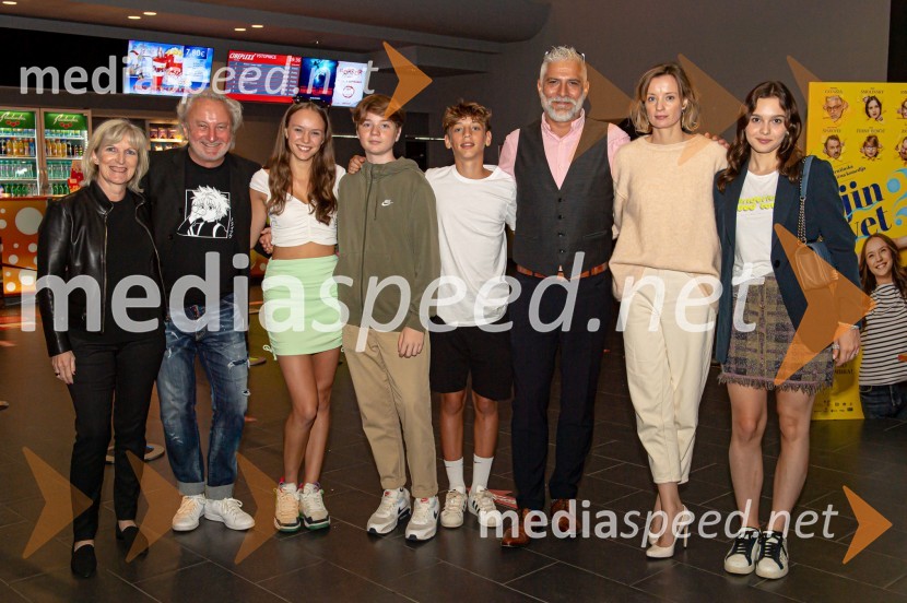  ... ;  Peter Bratuša, režiser;  Uma Štader, igralka;  Enej Černe, igralec;  ... ;  Sebastian Cavazza, dramski in filmski igralec;  Ajda Smrekar, igralka;  Neža  Smolinsky, igralkaGajin svet 2 navdušil tudi v Mariboru in Celju