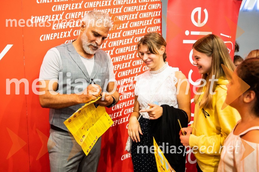  Sebastian Cavazza, dramski in filmski igralec;  ... ;  ... Gajin svet 2 navdušil tudi v Mariboru in Celju