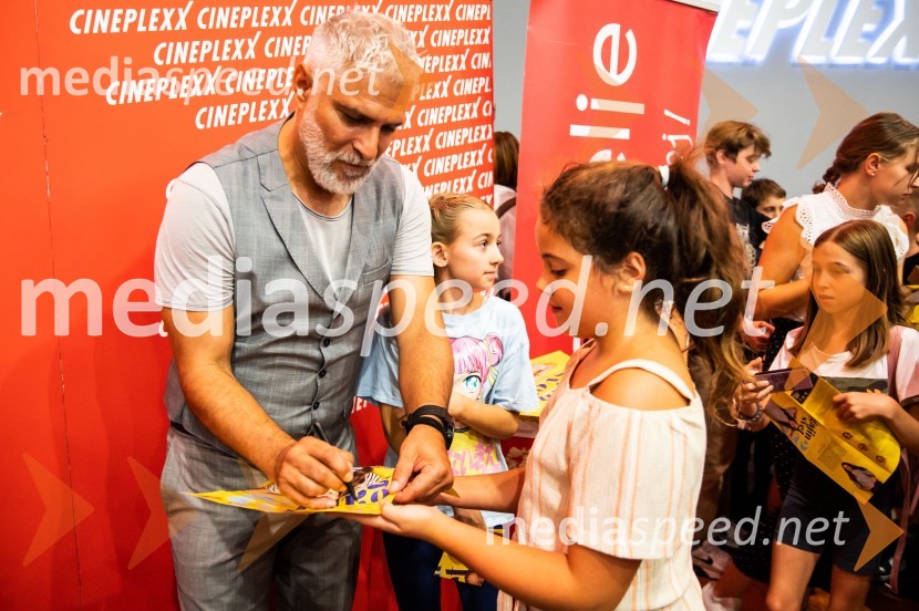  Sebastian Cavazza, dramski in filmski igralec;  ... Gajin svet 2 navdušil tudi v Mariboru in Celju