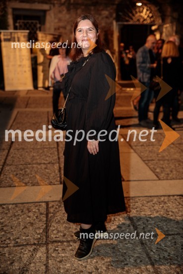  Teja Pelko, novinarka, Svet24a/political predstavlja: LAIBACH: ألموت, Festival Ljubljana 2022