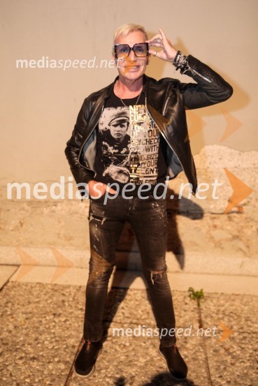   Igor  Jelen-Iggy, koreograf, lastnik plesnega centra Igena/political predstavlja: LAIBACH: ألموت, Festival Ljubljana 2022