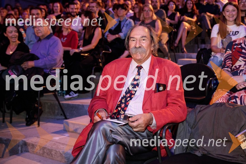  Marijan Zlobec, novinar, kritika/political predstavlja: LAIBACH: ألموت, Festival Ljubljana 2022