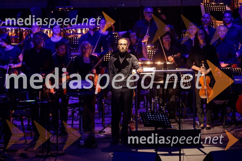  Navid Gohari, skladatelj, dirigenta/political predstavlja: LAIBACH: ألموت, Festival Ljubljana 2022