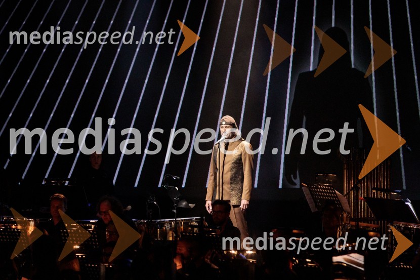  Milan Fras, vokal, skupina Laibacha/political predstavlja: LAIBACH: ألموت, Festival Ljubljana 2022