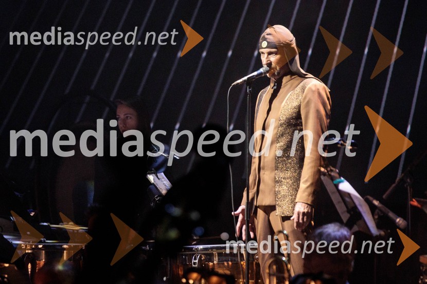  Milan Fras, vokal, skupina Laibacha/political predstavlja: LAIBACH: ألموت, Festival Ljubljana 2022