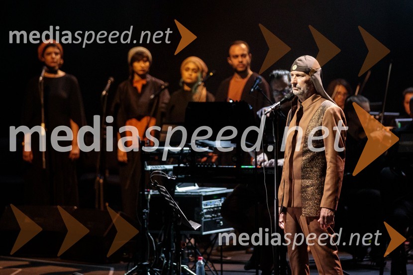  Milan Fras, vokal, skupina Laibacha/political predstavlja: LAIBACH: ألموت, Festival Ljubljana 2022