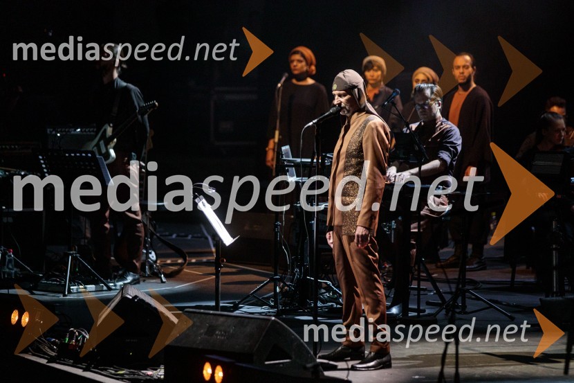  Milan Fras, vokal, skupina Laibacha/political predstavlja: LAIBACH: ألموت, Festival Ljubljana 2022