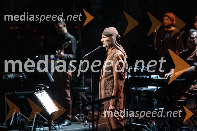  Milan Fras, vokal, skupina Laibacha/political predstavlja: LAIBACH: ألموت, Festival Ljubljana 2022