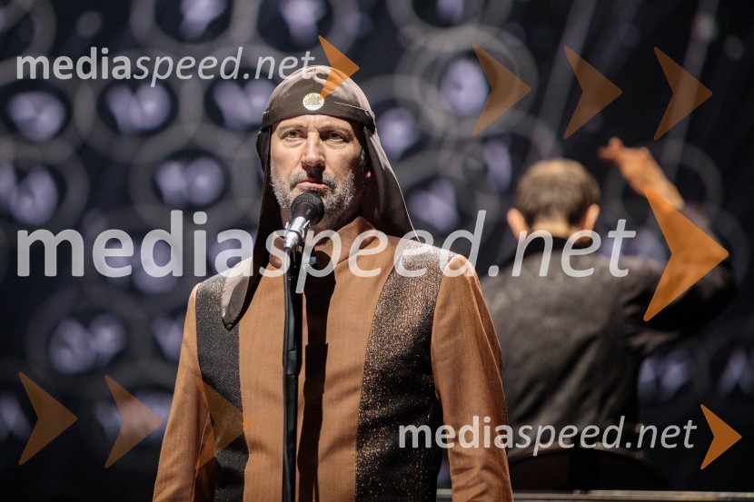  Milan Fras, vokal, skupina Laibacha/political predstavlja: LAIBACH: ألموت, Festival Ljubljana 2022