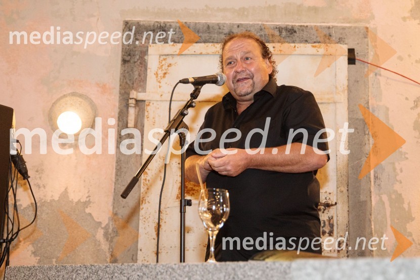  Darko  Brlek, direktor in umetniški vodja, Festival Ljubljanaa/political predstavlja: LAIBACH: ألموت, Festival Ljubljana 2022