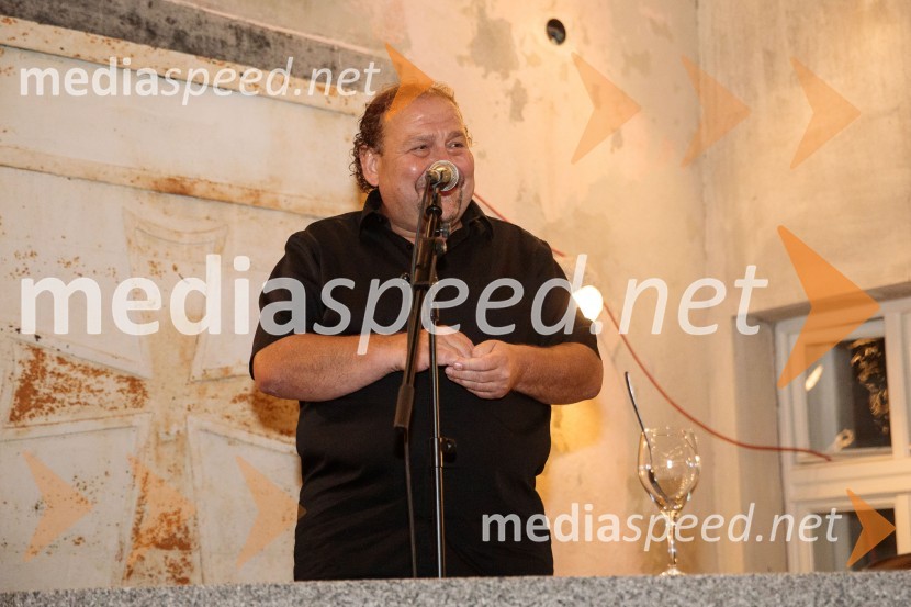  Darko  Brlek, direktor in umetniški vodja, Festival Ljubljanaa/political predstavlja: LAIBACH: ألموت, Festival Ljubljana 2022