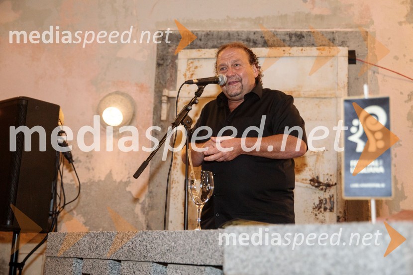  Darko  Brlek, direktor in umetniški vodja, Festival Ljubljanaa/political predstavlja: LAIBACH: ألموت, Festival Ljubljana 2022