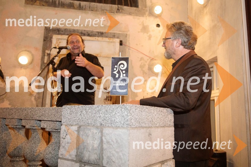  Darko  Brlek, direktor in umetniški vodja, Festival Ljubljana;  ... a/political predstavlja: LAIBACH: ألموت, Festival Ljubljana 2022