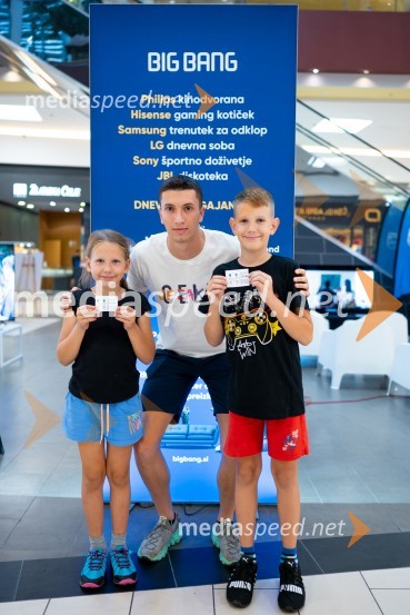  ... ;  Filip Rakita, rokometaš;  ... Big Bangovi dnevi zabavne elektronike v Cityentru Celje in obisk RK Celje