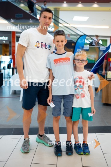  Filip Rakita, rokometaš;  ... ;  ... Big Bangovi dnevi zabavne elektronike v Cityentru Celje in obisk RK Celje