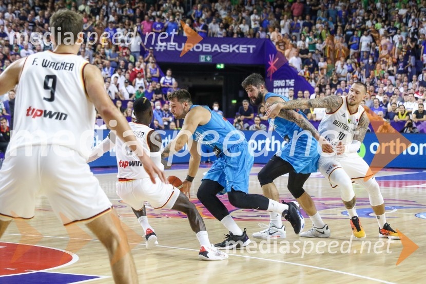  ... ;  ... ;  Luka  Dončić, košarkar;  Žiga Dimec, košarkar;  ... Evropsko prvenstvo v košarki 2022, Slovenija - Nemčija
