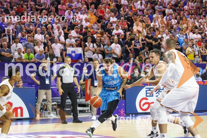  Luka  Dončić, košarkar;  ... ;  ... Evropsko prvenstvo v košarki 2022, Slovenija - Nemčija