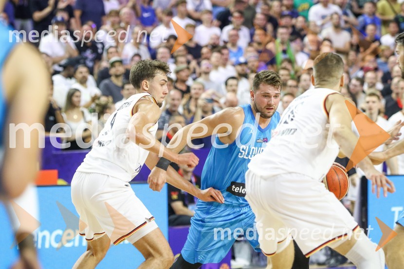  ... ;  Luka  Dončić, košarkar;  ... Evropsko prvenstvo v košarki 2022, Slovenija - Nemčija
