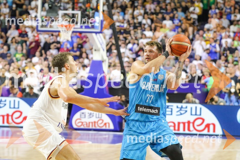  ... ;  Luka  Dončić, košarkarEvropsko prvenstvo v košarki 2022, Slovenija - Nemčija