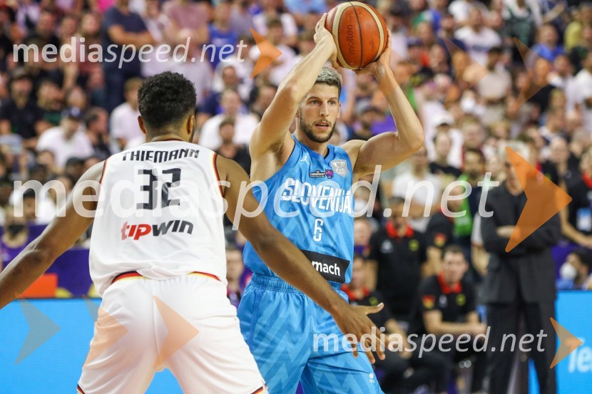  ... ;  Aleksej  Nikolić, košarkarEvropsko prvenstvo v košarki 2022, Slovenija - Nemčija