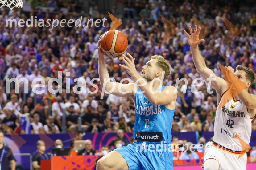  Jaka Blažič, košarkar;  ... Evropsko prvenstvo v košarki 2022, Slovenija - Nemčija