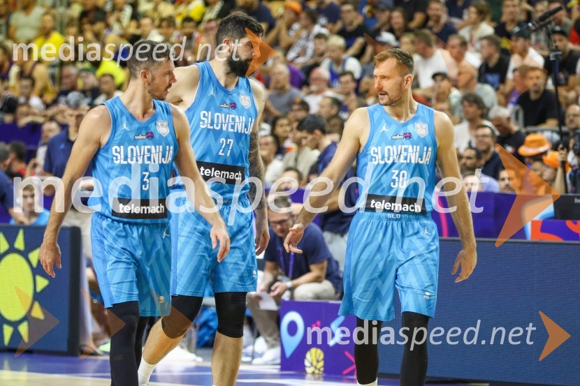  Goran Dragić, košarkar;  Žiga Dimec, košarkar;  Zoran Dragić, košarkarEvropsko prvenstvo v košarki 2022, Slovenija - Nemčija