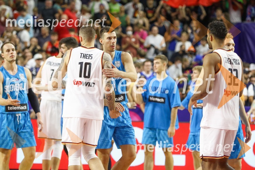  ... ;  Vlatko Čančar, košarkarEvropsko prvenstvo v košarki 2022, Slovenija - Nemčija