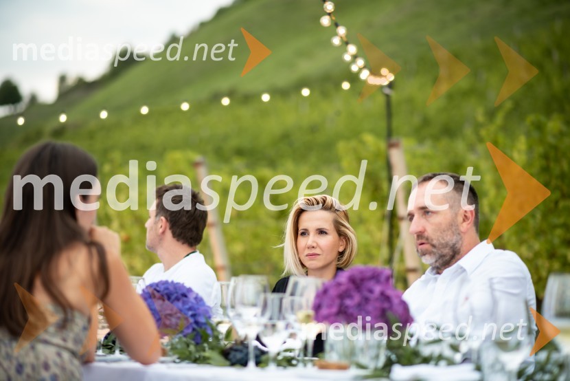  Natalija Cvetko, Mediaspeed d.o.o.;  Borut  Cvetko, kreativni direktor, Mediaspeed d.o.o.Žametna večerja tokrat prvič v Mariboru