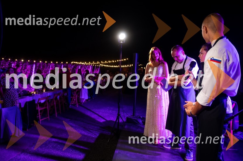  Mojca Mavec, voditeljica;  Sebastjan Plevčak, kuhar;  Nives Kovačič;  ... Žametna večerja tokrat prvič v Mariboru