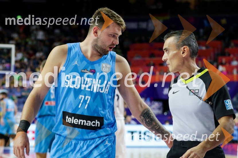  Luka  Dončić, košarkar;  ... Slovenija na po epski predstavi Dončića zasenčila Francoze