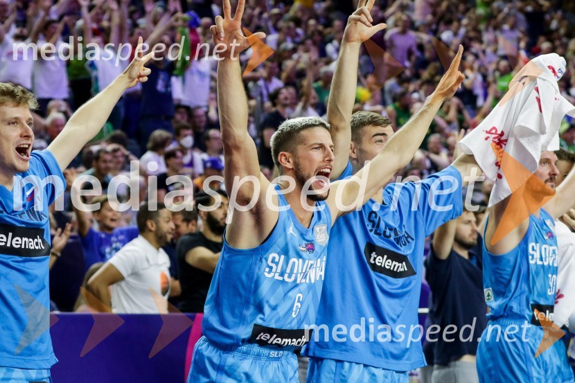  Luka Rupnik, košarkar;  Aleksej  Nikolić, košarkarSlovenija na po epski predstavi Dončića zasenčila Francoze