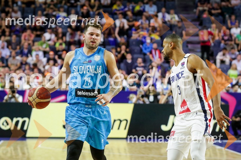  Luka  Dončić, košarkar;  ... Slovenija na po epski predstavi Dončića zasenčila Francoze