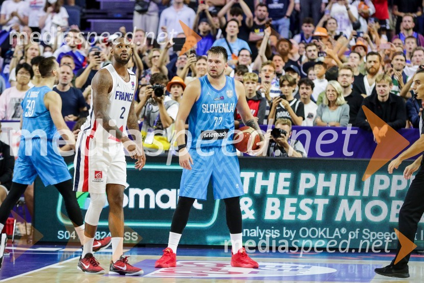  ... ;  Luka  Dončić, košarkarSlovenija na po epski predstavi Dončića zasenčila Francoze