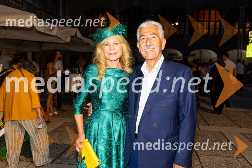  Darja Kuhar Kotnik, soustanoviteljica in podpredsednica Društva za zdravje naroda;  Rajko Kotnik, bivši višji državni odvetnik, predsednik Lions kluba Ljubljana RožnikJubilejni gala koncert Slovenskega okteta, Festival Ljubljana 2022