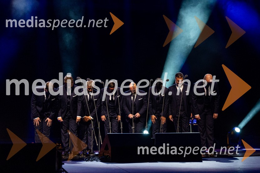  Darko Vidic, bariton, Slovenski oktet;  Andrej Oder, 1. tenor, Slovenski oktet;   Matej  Voje, bas, Slovenski oktet;  Janez Triler, 2. tenor, Slovenski oktet;  Jože Vidic, operni pevec, bariton, Slovenski oktet;  Rok Ferenčak, 1. tenor, Slovenski oktet;  Janko  Volčanšek, bas, Slovenski oktet;  David Jagodic, tenorist, Slovenski oktetJubilejni gala koncert Slovenskega okteta, Festival Ljubljana 2022