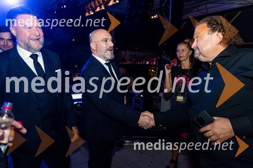  Janko  Volčanšek, bas, Slovenski oktet;  Jože Vidic, operni pevec, bariton, Slovenski oktet;  ... ;  Darko  Brlek, direktor in umetniški vodja, Festival LjubljanaJubilejni gala koncert Slovenskega okteta, Festival Ljubljana 2022