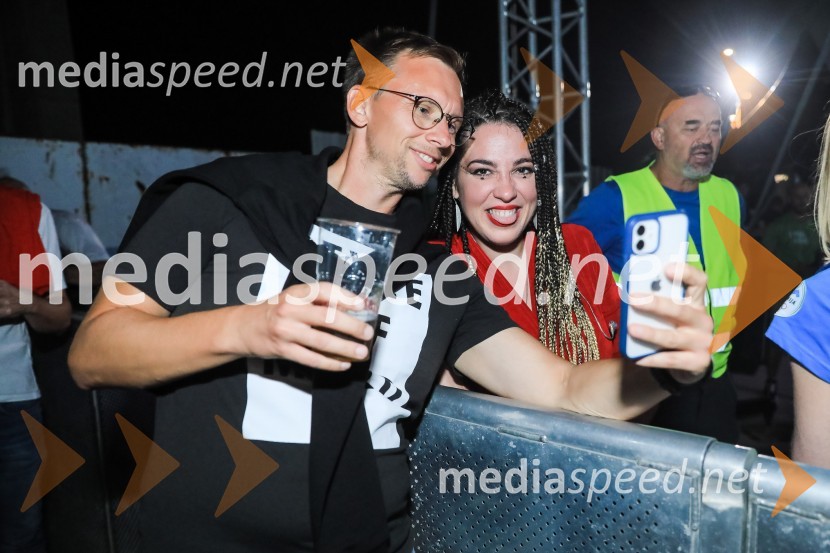  ... ;  Eva Beus, pevka, skupina TabuSlovenija prvič v zgodovini v polfinalu svetovnega prvenstva v odbojki