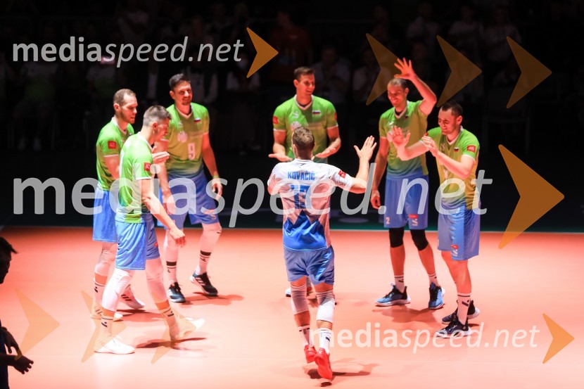  Tine  Urnaut, kapetan slovenske odbojkarske reprezentance;  Klemen Čebulj, odbojkar;  Dejan  Vinčić, odbojkar;  Jani Kovačič, odbojkar;  Jan  Kozamernik, odbojkar;  Alen  Pajenk  , odbojkar;  Tonček  Štern, odbojkarSlovenija prvič v zgodovini v polfinalu svetovnega prvenstva v odbojki