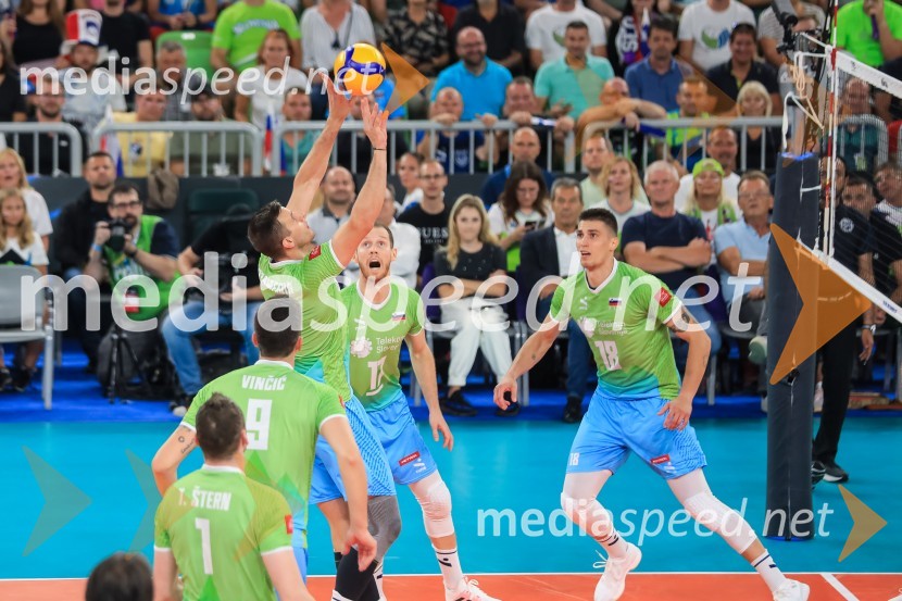  Tonček  Štern, odbojkar;  Dejan  Vinčić, odbojkar;  Jan  Kozamernik, odbojkar;  Tine  Urnaut, kapetan slovenske odbojkarske reprezentance;  Klemen Čebulj, odbojkarSlovenija prvič v zgodovini v polfinalu svetovnega prvenstva v odbojki