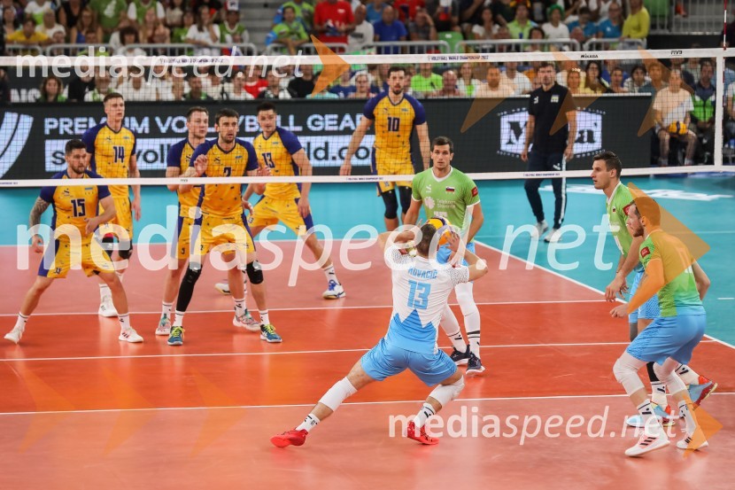  ... ;  ... ;  ... ;  ... ;  ... ;  ... ;  Jani Kovačič, odbojkar;  Gregor  Ropret, odbojkar;  Jan  Kozamernik, odbojkar;  Tine  Urnaut, kapetan slovenske odbojkarske reprezentanceSlovenija prvič v zgodovini v polfinalu svetovnega prvenstva v odbojki