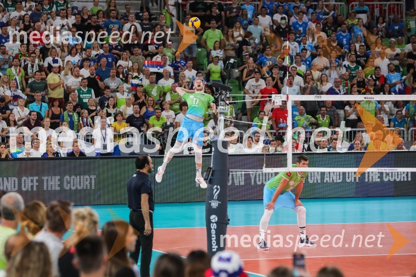  Tine  Urnaut, kapetan slovenske odbojkarske reprezentanceSlovenija prvič v zgodovini v polfinalu svetovnega prvenstva v odbojki