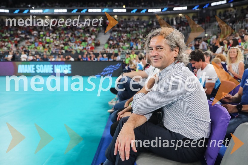 dr. Robert Golob, predsednik vlade RSSlovenija prvič v zgodovini v polfinalu svetovnega prvenstva v odbojki