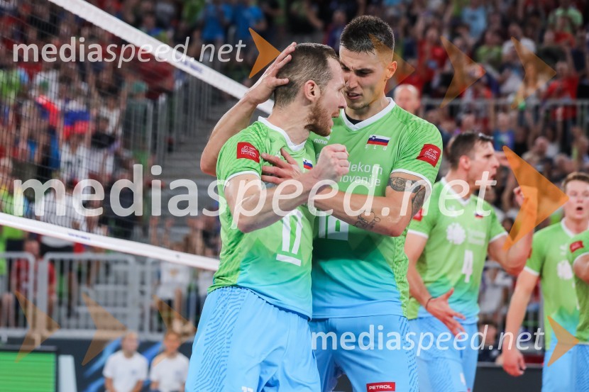  Tine  Urnaut, kapetan slovenske odbojkarske reprezentance;  Klemen Čebulj, odbojkarSlovenija prvič v zgodovini v polfinalu svetovnega prvenstva v odbojki