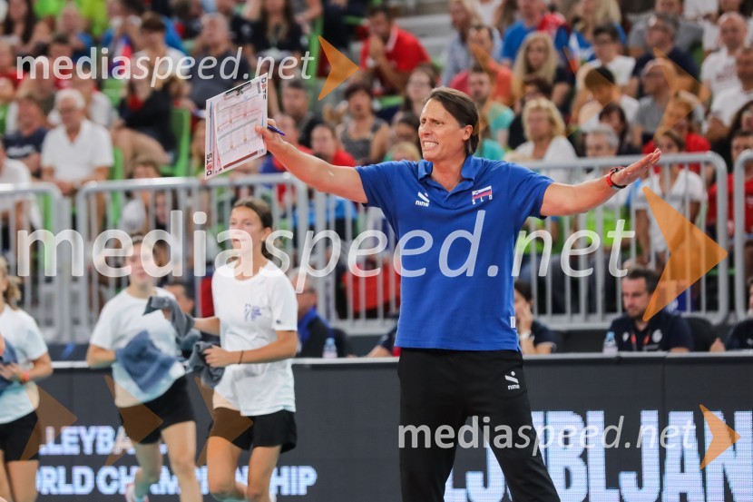  Gheorghe Crețu, trener odbojkarske reprezentance SlovenijeSlovenija prvič v zgodovini v polfinalu svetovnega prvenstva v odbojki