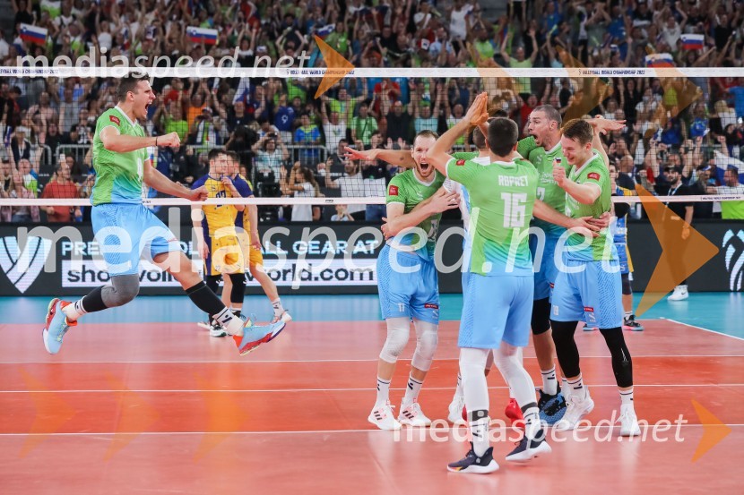  Jan  Kozamernik, odbojkar;  Tine  Urnaut, kapetan slovenske odbojkarske reprezentance;  Gregor  Ropret, odbojkar;  Alen  Pajenk  , odbojkar;  Rok  Možič, slovenski odbojkarski reprezentant Slovenija prvič v zgodovini v polfinalu svetovnega prvenstva v odbojki