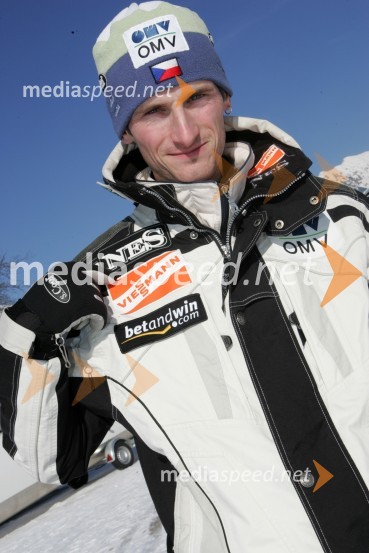 Jakub Janda, češki smučarski skakalecJakub Janda, smučarski skakalec na treningu v Lescah